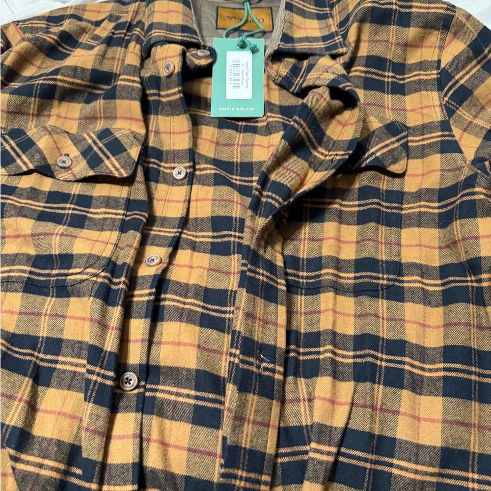 Venado Plaid Men's Shirt in Yellow and Black size xl.  Flannel